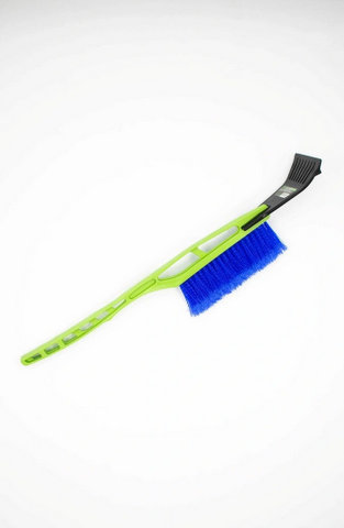 Щетка со скребком Oktan ЗЕЛЕНАЯ 500