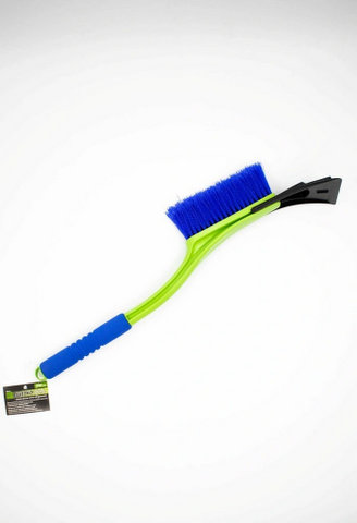 Щетка со скребком Oktan ЗЕЛЕНАЯ 540