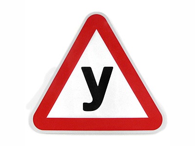 Наклейка треугольная 