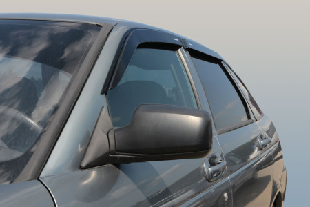 LADA_PRIORA_2